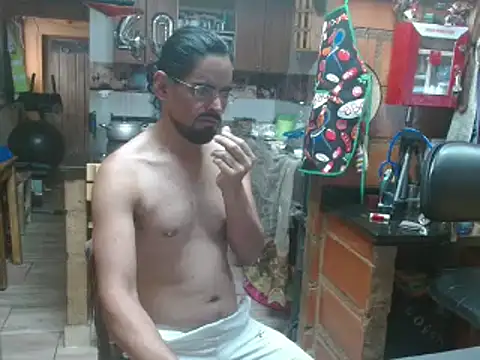 Snapshot of Dr_Pocholate84 chatting on 10, 3, 2025 Dr Pocholate84 online show from 10, 3, 2025