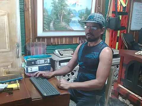 Snapshot of Dr_Pocholate84 chatting on 11, 2, 2026 Dr Pocholate84 online show from 11, 2, 2026