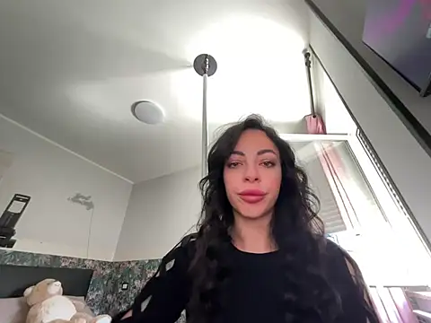 Snapshot of Chloe_Ricci chatting on 8, 4, 2026 Chloe Ricci online show from 8, 4, 2026