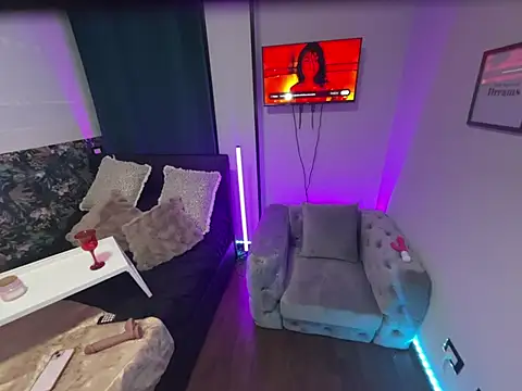 Chloe Ricci online show from 29, 12, 2024