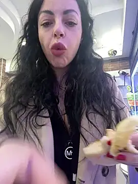 Snapshot of Chloe_Ricci chatting on 31, 3, 2026 Chloe Ricci online show from 31, 3, 2026