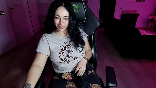 Chloe Ricci online show from 21, 3, 2025