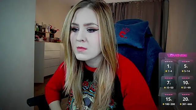 Olivia Munk online show from 23, 10, 2025