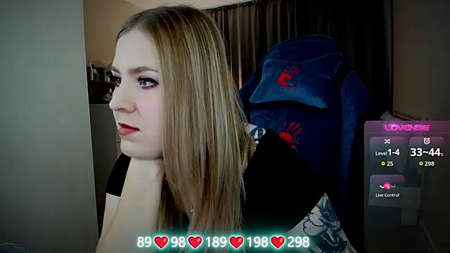 Olivia Munk online show from 25, 10, 2025