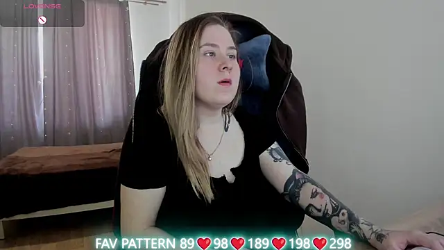 Olivia Munk online show from 19, 3, 2025