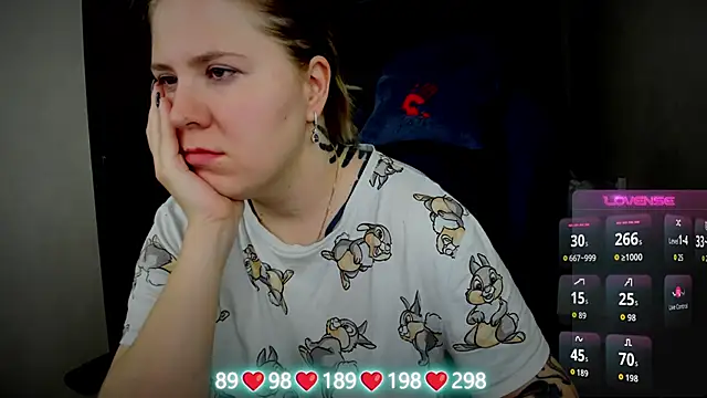 Olivia Munk online show from 26, 10, 2025