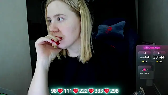 Olivia Munk online show from 9, 4, 2026