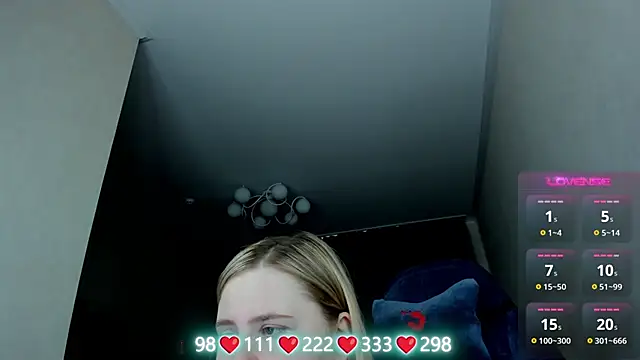 Olivia Munk online show from 11, 4, 2026