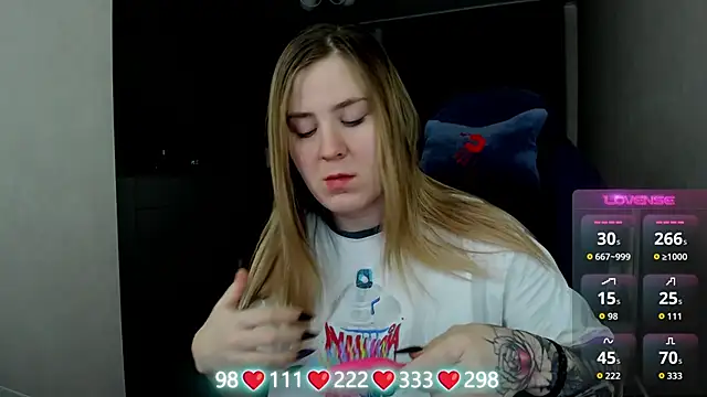 Snapshot of Olivia_Munk chatting on 22, 2, 2026 Olivia Munk online show from 22, 2, 2026