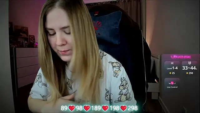 Olivia Munk online show from 17, 12, 2025