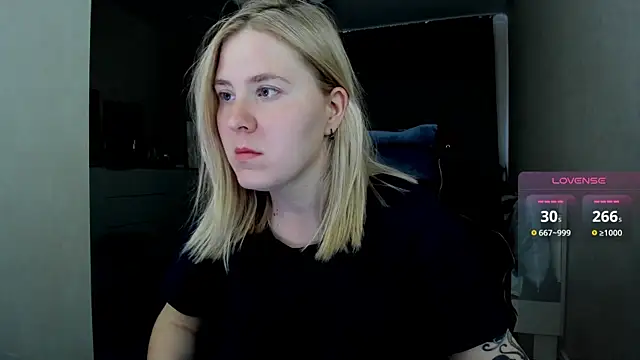 Snapshot of Olivia_Munk chatting on 28, 6, 2026 Olivia Munk online show from 28, 6, 2026