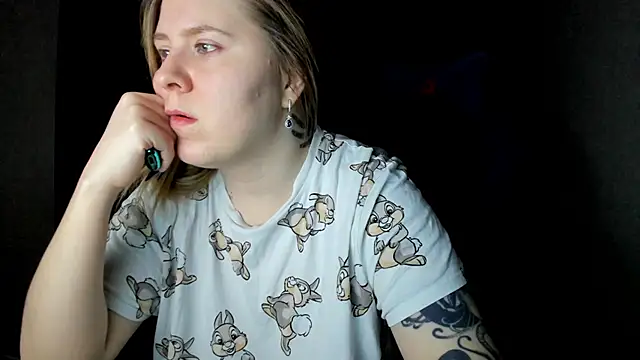 Snapshot of Olivia_Munk chatting on 10, 2, 2026 Olivia Munk online show from 10, 2, 2026