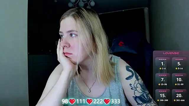 Snapshot of Olivia_Munk chatting on 7, 6, 2026 Olivia Munk online show from 7, 6, 2026