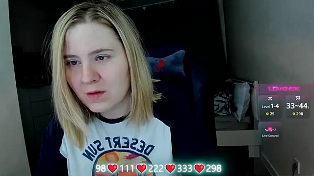 Olivia Munk online show from 12, 4, 2026