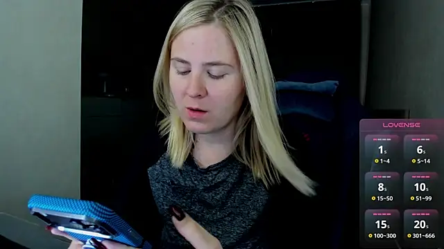Snapshot of Olivia_Munk chatting on 19, 7, 2026 Olivia Munk online show from 19, 7, 2026