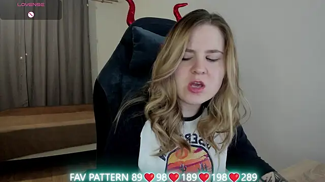 Olivia Munk online show from 8, 3, 2025