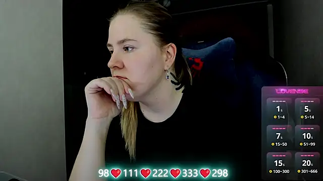 Snapshot of Olivia_Munk chatting on 27, 2, 2026 Olivia Munk online show from 27, 2, 2026