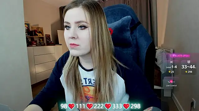 Snapshot of Olivia_Munk chatting on 17, 2, 2026 Olivia Munk online show from 17, 2, 2026