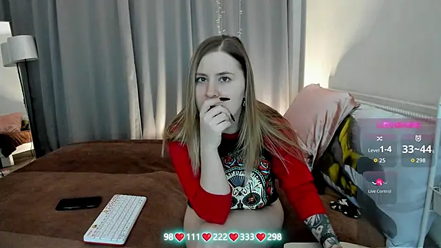 Snapshot of Olivia_Munk chatting on 14, 2, 2026 Olivia Munk online show from 14, 2, 2026