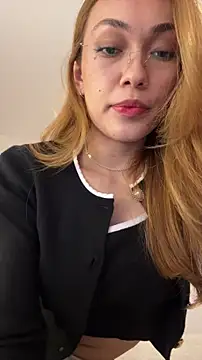 MichelleFerry  online show from 23, 11, 2025