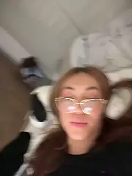 MichelleFerry  online show from 25, 2, 2025