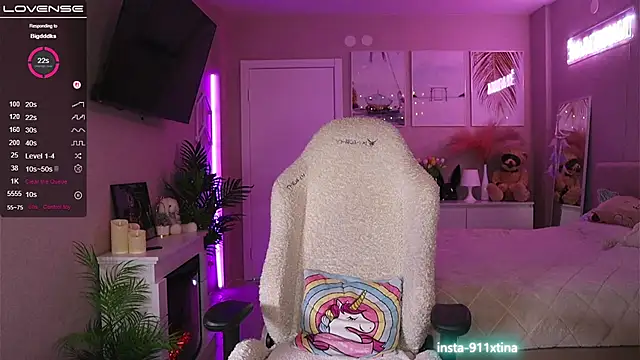 Snapshot of Break-me-Shake-me chatting on 9, 11, 2025 Break-me-Shake-me online show from 9, 11, 2025