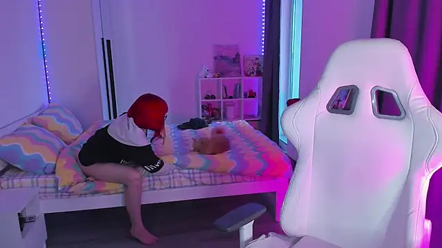 Yumi Youkai online show from 27, 1, 2025