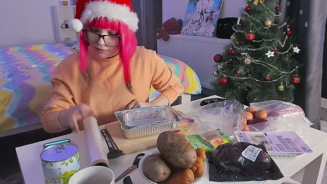 Yumi Youkai online show from 31, 12, 2024