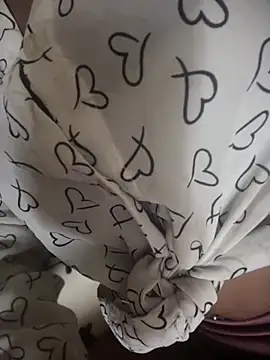 PARI Hun online show from 22, 2, 2026