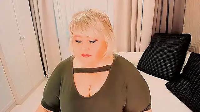 BIGTITSBBW online show from 15, 10, 2025
