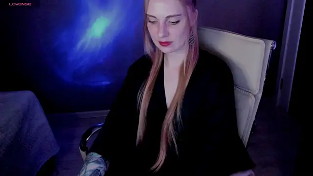 Snapshot of Aqualen chatting on 10, 11, 2025 Aqualen online show from 10, 11, 2025