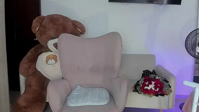 Snapshot of selene_king2 chatting on 19, 6, 2026 selene king2 online show from 19, 6, 2026