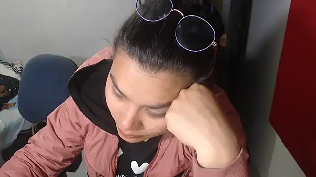 Snapshot of luxury_sex_17 chatting on 26, 2, 2025 luxury sex 17 online show from 26, 2, 2025