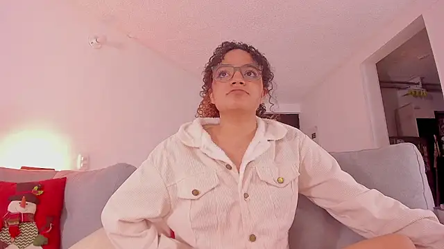 DAHLIA BROWNIE online show from 8, 1, 2025