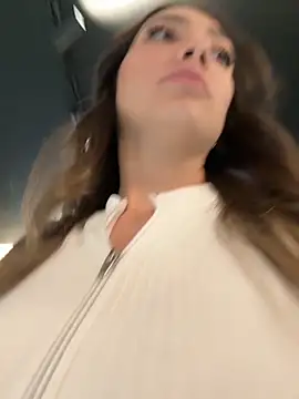 AnnaCastillo  online show from 12, 9, 2025