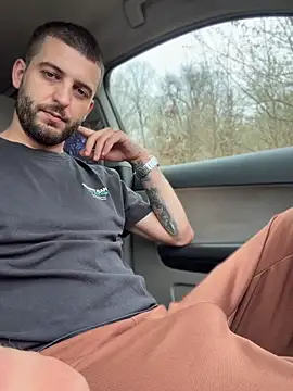 Snapshot of ElChapoGuzman95 chatting on 9, 4, 2026 ElChapoGuzman95 online show from 9, 4, 2026