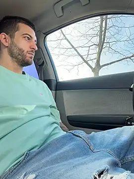 Snapshot of ElChapoGuzman95 chatting on 8, 3, 2026 ElChapoGuzman95 online show from 8, 3, 2026