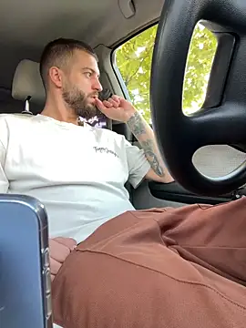 ElChapoGuzman95 online show from 11, 10, 2025