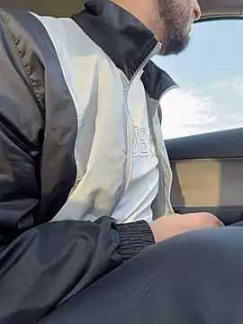 Snapshot of ElChapoGuzman95 chatting on 6, 4, 2026 ElChapoGuzman95 online show from 6, 4, 2026