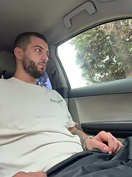 ElChapoGuzman95 online show from 4, 11, 2025