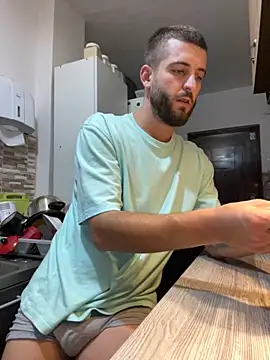 ElChapoGuzman95 online show from 7, 10, 2025