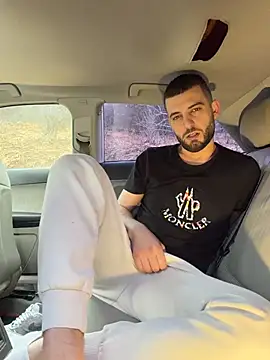 ElChapoGuzman95 online show from 10, 2, 2026