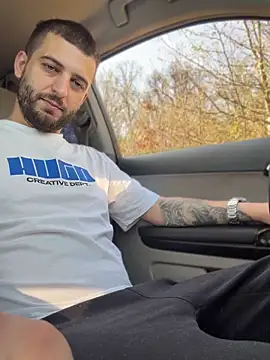 Snapshot of ElChapoGuzman95 chatting on 10, 4, 2026 ElChapoGuzman95 online show from 10, 4, 2026