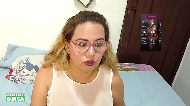 danielapalmer  online show from 5, 3, 2025