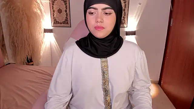 shayla 18 online show from 25, 1, 2025