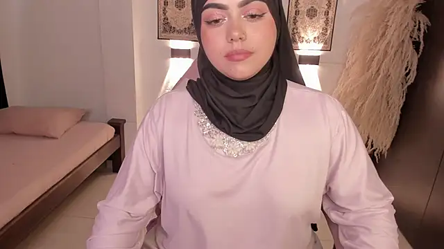 shayla 18 online show from 15, 4, 2026