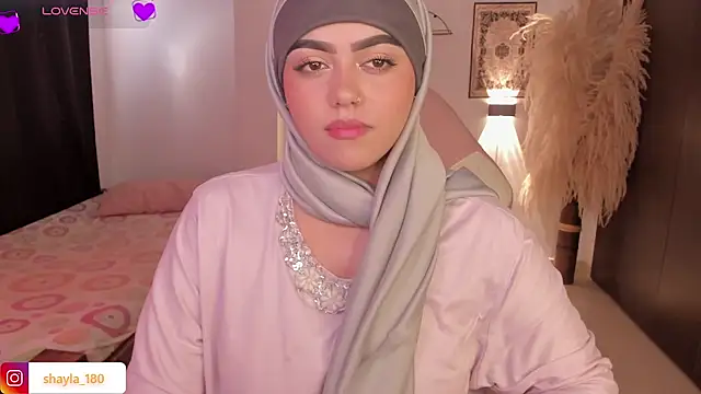 shayla 18 online show from 17, 10, 2025