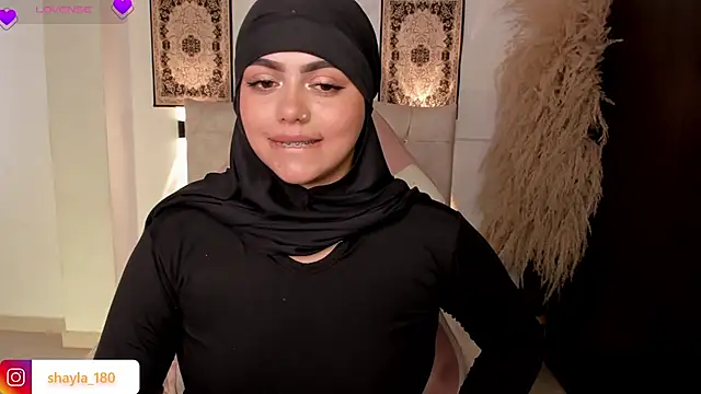 shayla 18 online show from 28, 7, 2026