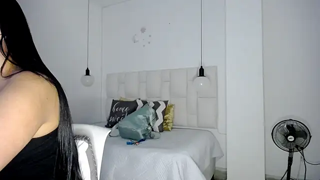 tiffany  pink online show from 14, 9, 2025