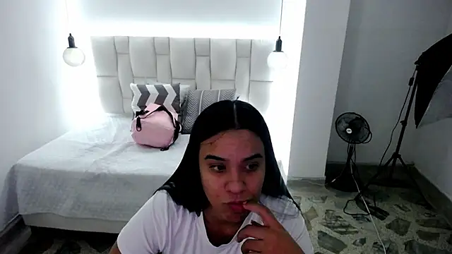 tiffany  pink online show from 18, 3, 2025